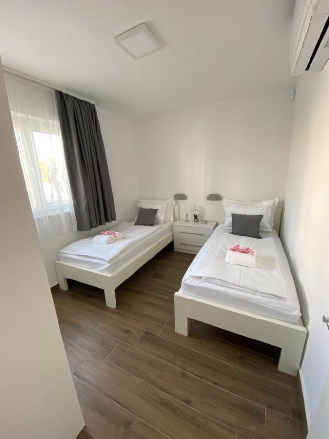 Holiday Luxury Resort Sundance Traù Esterno foto