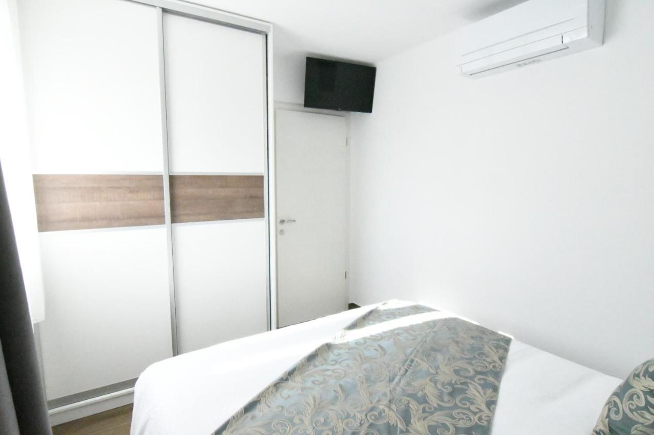Holiday Luxury Resort Sundance Traù Esterno foto