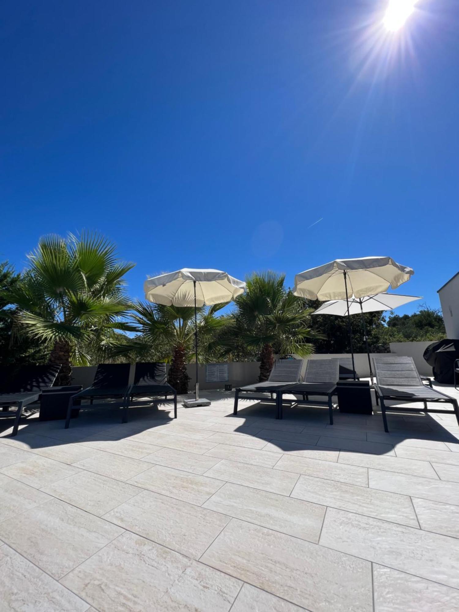 Holiday Luxury Resort Sundance Traù Esterno foto